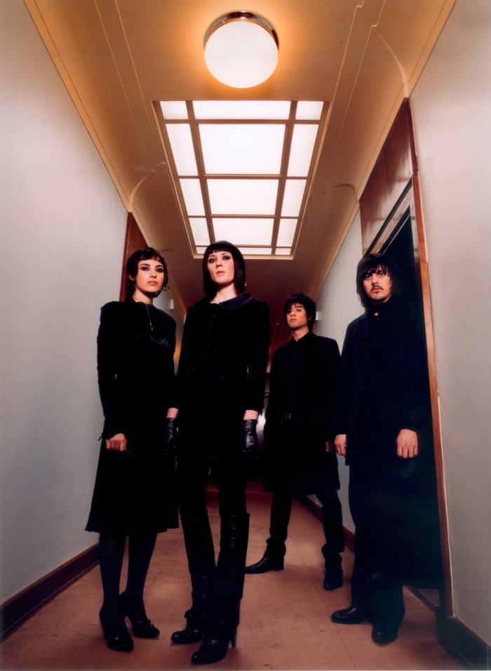 Ladytron_2005