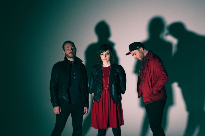 CHVRCHES (2013) chvrches-elliot-lee-hazel-2